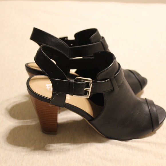 Vintage Black Faux Leather Cork Slingback Heels - Picture 3 of 6